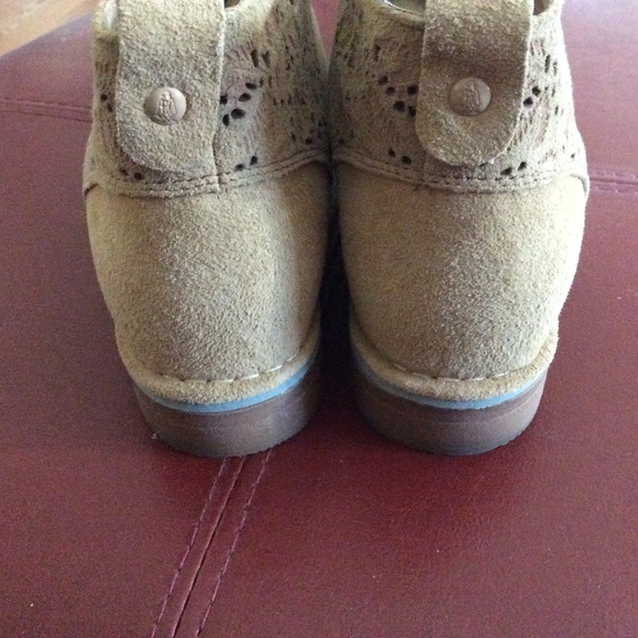 Hush Puppies Tan Suede Cyra Moyen Booties SZ 9.5 - Picture 3 of 5